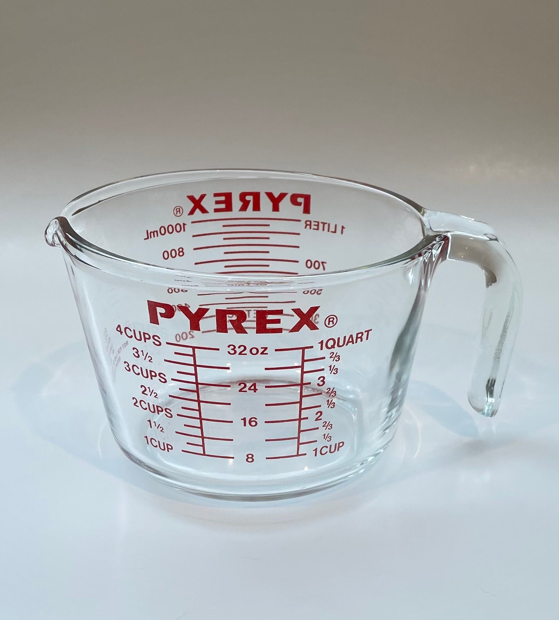 Vintage Pyrex 4 Cup Measuring Cup Glass With Handle and Pour Spout