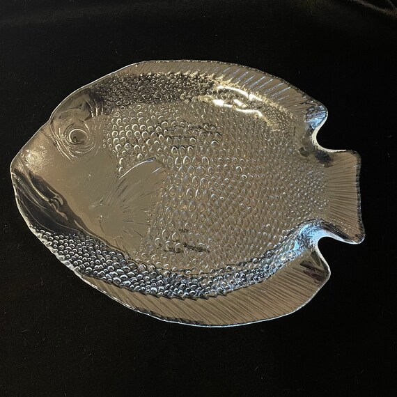 Set Of 4 Arcoroc France Clear Glass Fish Plates Vintage Glass Etsy Nederland