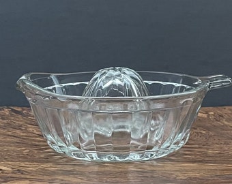 Ribbed Glass Citrus Juicer: Vintage Lemon Squeezer with Handle