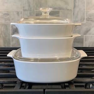 5 Piece Gift Set Vintage Just White Corning Casserole Baking Dishes 1, 1.5, and 2 Qt with 2 lids Made in the USA by Corning in the 1980&#39;s