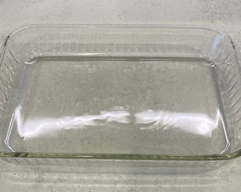 Pyrex Basics X 13 Glass Baking Dish With Lid Pyrex Basics 9x9