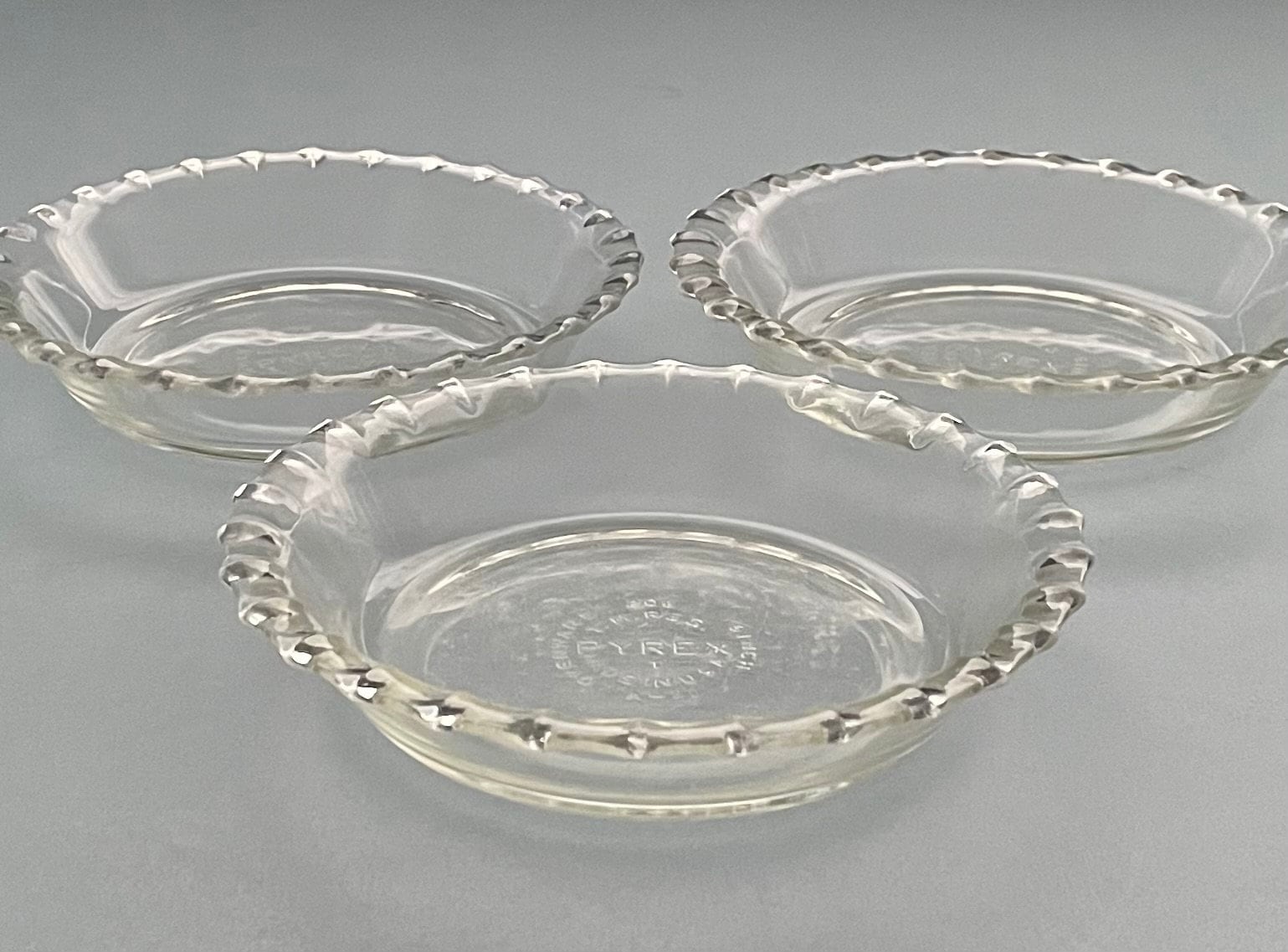 Set of Vintage PYREX 206 Mini Pie Plates 6