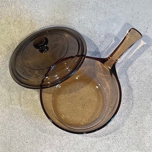 Vintage Visions .5 Liter Sauce Pan With Pyrex Lid Made by Pyrex / Corning USA in the 1990&#39;s