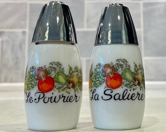FREE SHIPPING Mid-Century Style Salt and Pepper Shakers Vintage Pressed Glass Salt & Pepper Shakers Classic Circa 1960s