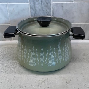 Small Vintage Emerald Green Enamelware Saucepan With Lid 