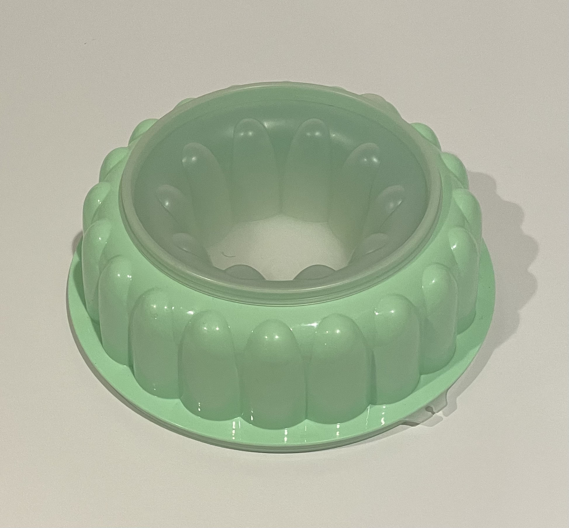 Vintage Tupperware Jello Mold From The 1970's Jadeite Tupperware Dessert  Mold Jel and Serve For Aspic Salad, Jello Mold Kid Craft