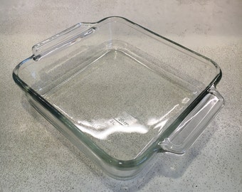 Vintage Anchor Hocking Brownie Baking Dish Clear Glass Cake Pan with Handles 8 x 8 x 2 #1035 Casserole Dish Side Dish Retro Square Serving