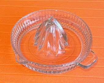 Vintage Ribbed Glass Citrus Juicer: Lemon Squeezer with Handle