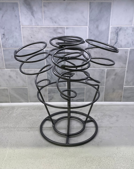 Metal Wine Rack Spiral Wine Holder Compact Kitchen Counter Top Wine Display  / Bottle Holder 5 Bottles Upside Down Retro Bar War -  Sweden