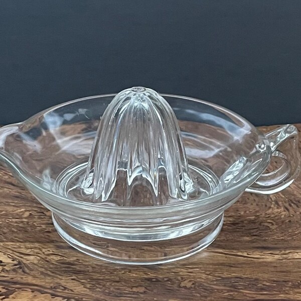 Large 6" Vintage Ribbed Glass Citrus Juicer with Handle Lemon Squeezer Make Fresh Squeezed Orange, Lemon Lime Juice the Old Fashioned Way