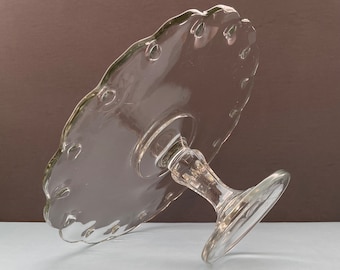 Vintage Cake Stand Indiana Glass Teardrop Pedestal Cake Stand - Clear Glass Wedding Cake Display Stand - 10 3/4" x 4 3/4" - Vintage 1960's