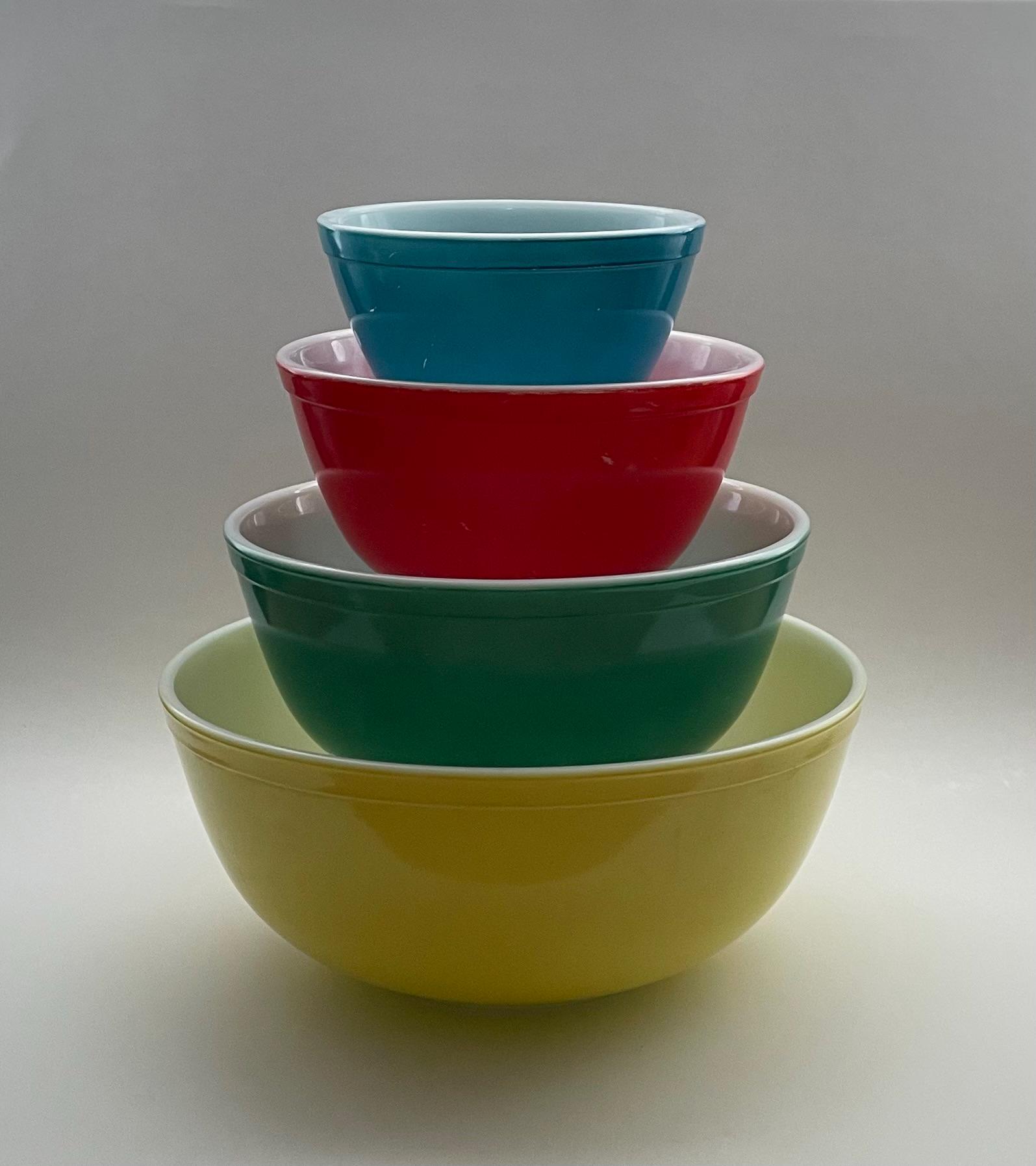 【1940s- USA vintage】PYREX MIXING BOWL Amazon.com: VINTAGE 1940'S PYREX PRIMARY COLORS MIXING BOWL