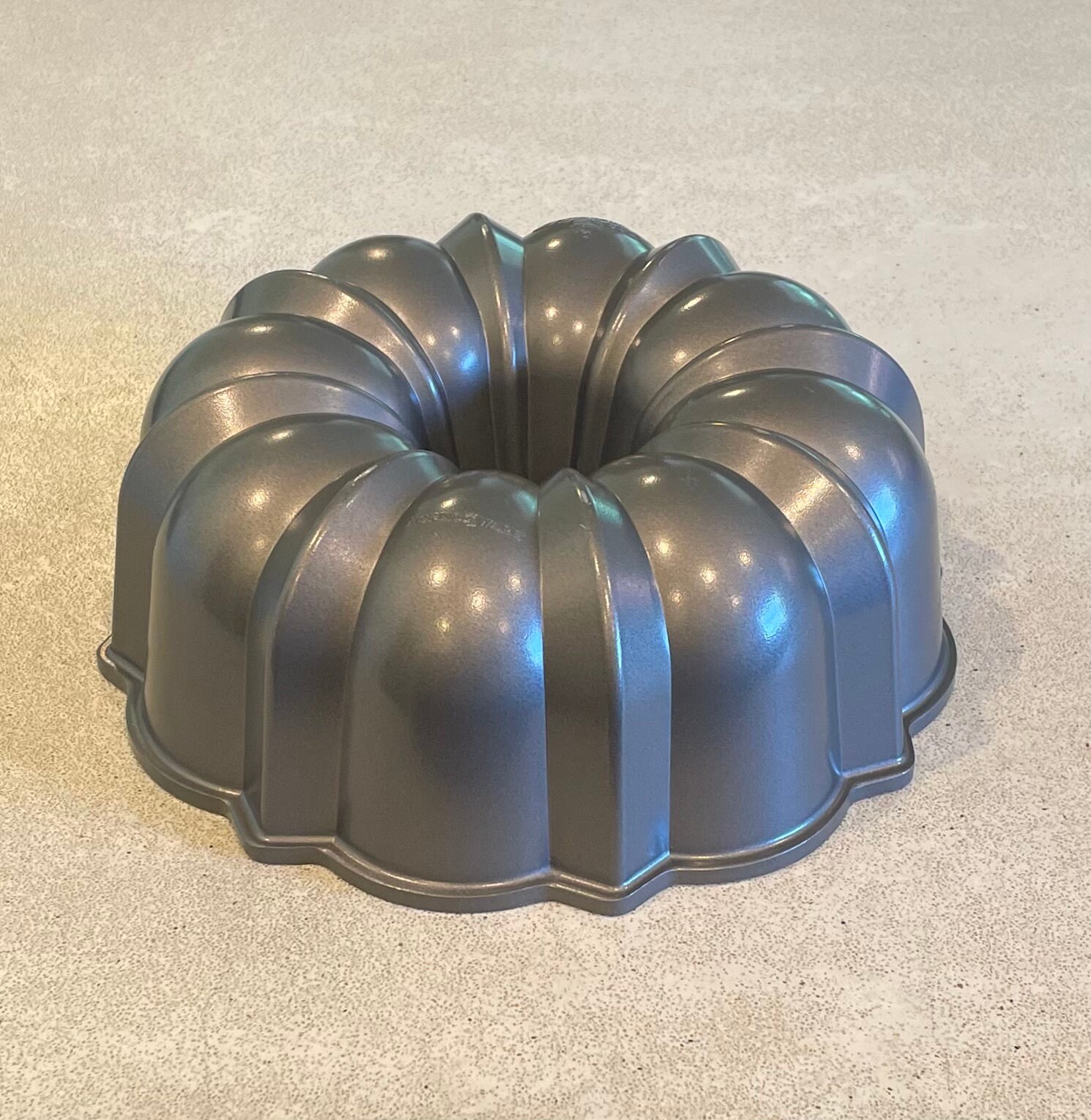 Nordic Ware Aloha Bundt Pan Vintage - Etsy