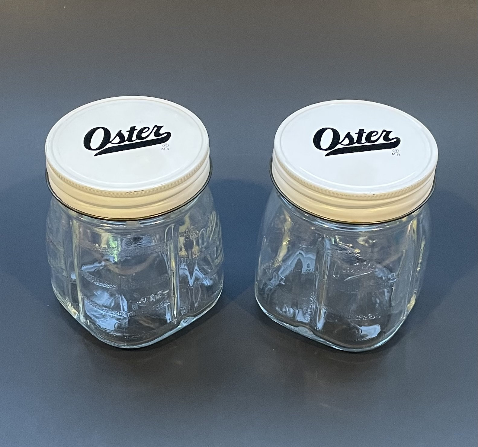 Brentwood P-OST722 Replacement Glass Jar Set, Oster Blender Compatible,  0.33 Gallon Capacity