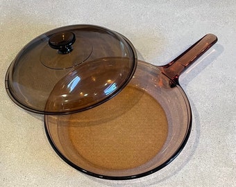 9" Vintage Visions Waffle Bottom Skillet With Pyrex Lid 9" Fry Pan Made by Pyrex / Corning USA in the 1990's