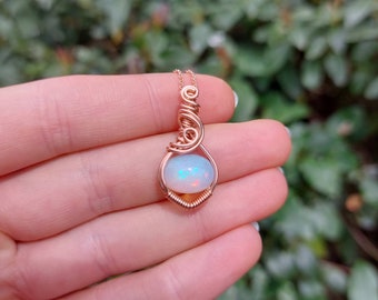 Opal Pendant in 14K Rose-Gold