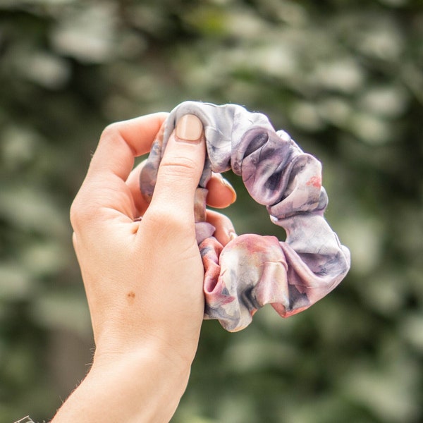 Scrunchie aus Vintage Stoff seidenweich Upcycling