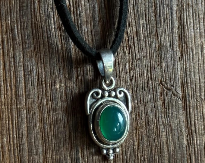 Green Onyx Sterling pendant from India