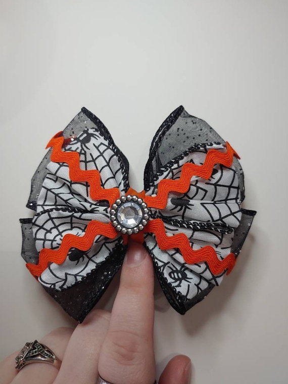 Halloween Spiderweb Bow: Orange & Black Hair Accessory - Etsy display picture 1