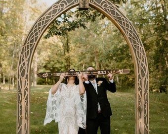 Luxury Custom Shot Ski, Personalized High-End Wedding Gift, Handcrafted Rustic Ski Board, Elegant Wedding Accessories