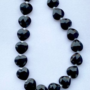 Faceted Black Onyx Heart Briolettes: Gemstone Beads (10mm)