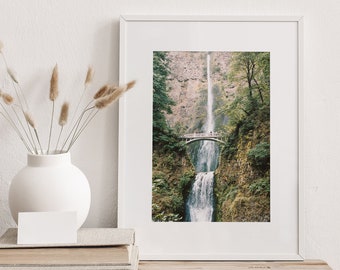 Multnomah Falls Foto, Pacific Northwest Wasserfall vertikale druckbare Wandkunst, sofortiger digitaler Download, Dekoration, Kunstfotografie