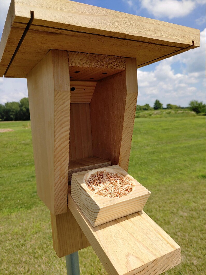 Cedar Bluebird House Slotted Entrance Sparrow Resistant - Etsy