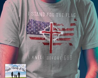 Steh für die Flagge, Knie vor Gott, Bibel, Kreuz, Inspiration, Unabhängigkeit, 4. Juli, Feier, Freiheit, Veteranen, Yeshua, Jesus