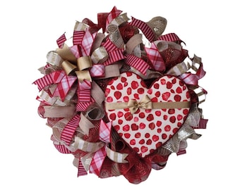 Valentines Heart Door Decor, Heart Wreath, Valentines Day Wreath, Rood Holidays Wreath, Valentines Door Decor, Decorative Heart Wreath,