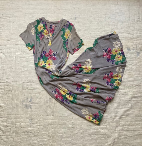 GORGEOUS 1930s FLORAL Rayon Dress