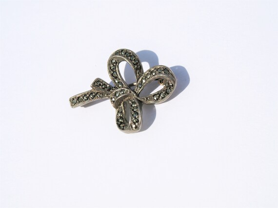 Sterling Silver Marcasite Brooch Bow Pin Knot Bro… - image 3