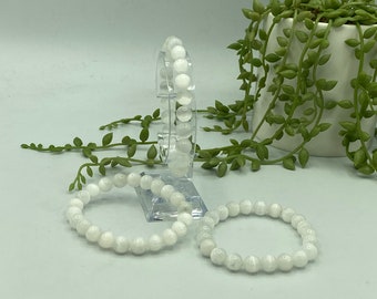 Selenite beaded bracelet, Gypsum Stone Bracelet, shimmer white Selenite Jewellery, Round Beaded minimalist bracelet