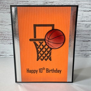 Carte de basket-ball Carte de joyeux 10e anniversaire pour un fan de basket-ball Carte d'anniversaire de basket-ball Cadeau pour fils Carte d'anniversaire de basket-ball pour petit-fils