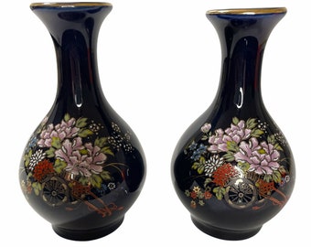 Vintage Kutani Asian Bud Vases Flowers Wagon Dark Blue Gold Trim Japan Set of 2