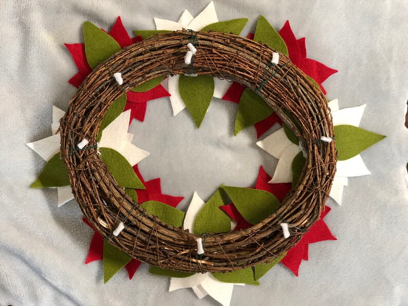 Felt Poinsettia Wreath Felt Christmas Flower Wreath Etsy