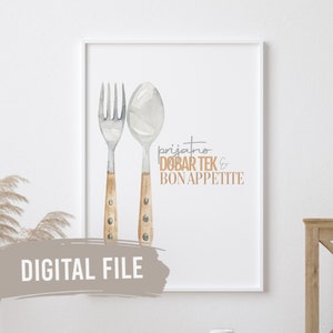 Puede incluir: Una ilustración de acuarela de un tenedor y una cuchara con mangos de madera. El texto "prijatno DOBAR TEK & BON APPETITE" está escrito en letras grises y marrones.