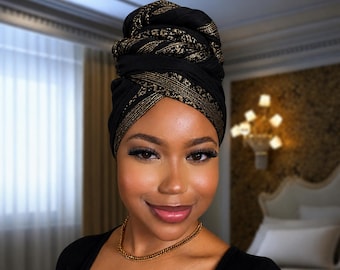 Foulard in raso con dettagli dorati: turbante multicolore