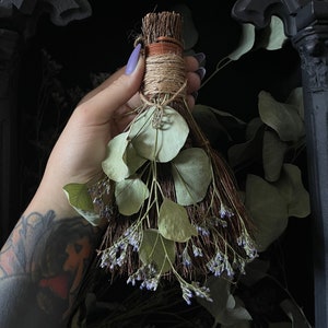 Escoba de escoba / Escoba de bruja / Escoba / Protección del hogar / Herramientas de bruja / Herramientas ocultas / Suministros ocultos / Suministros de brujería / Magia de protección