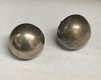 Vintage, solid silver ,hallmarked 925 , stud earrings balls