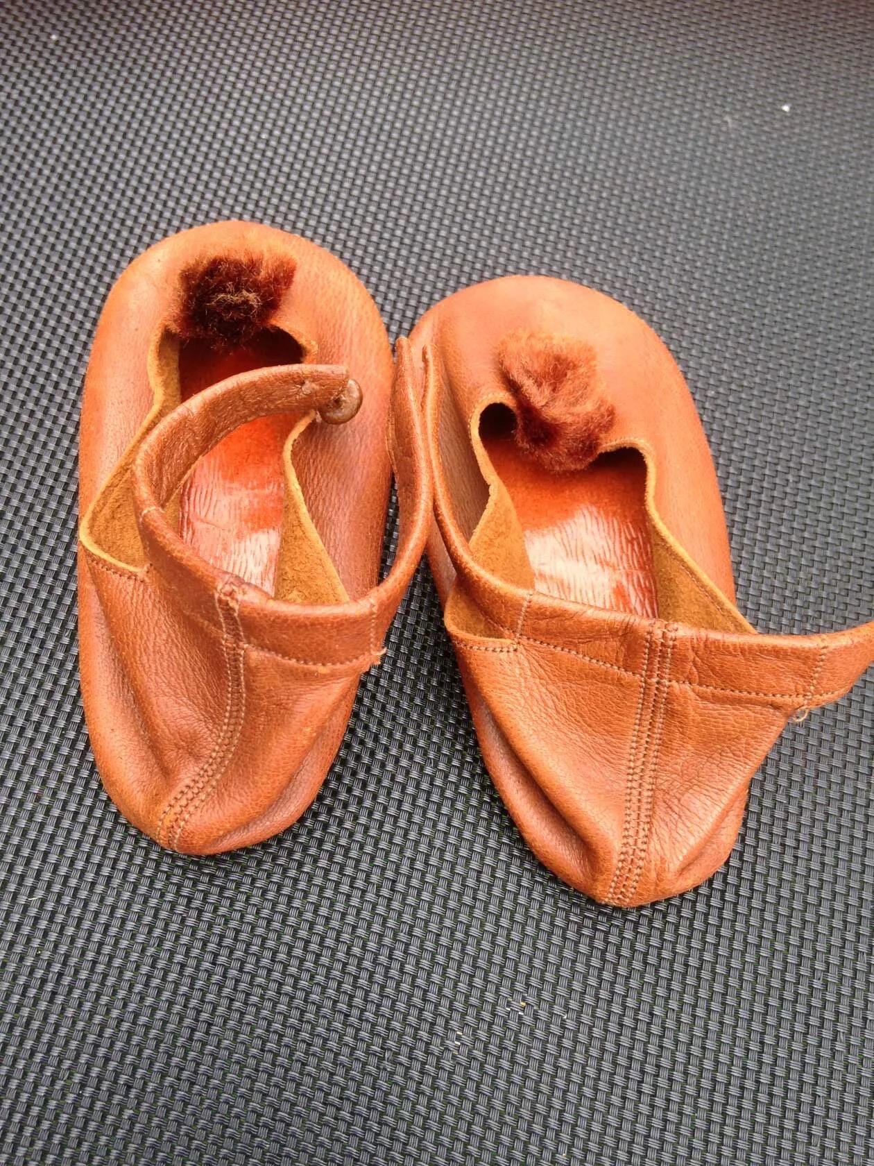 ANCIENNE PAIRE DE Chaussure D'enfant En Cuir Vers 1930 EUR 49,99