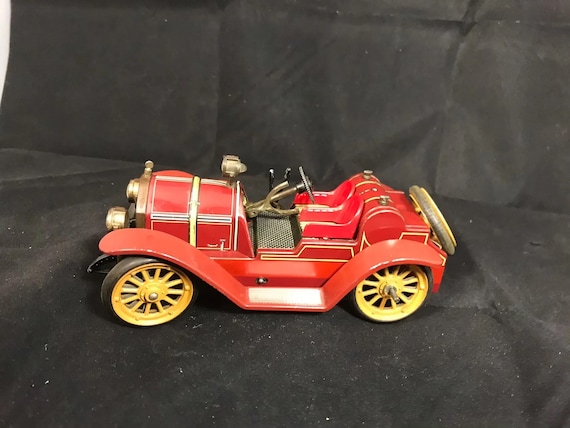 アンティーク イギリス製 ブリキのゼンマイ仕掛けの自動車 【公式通販】