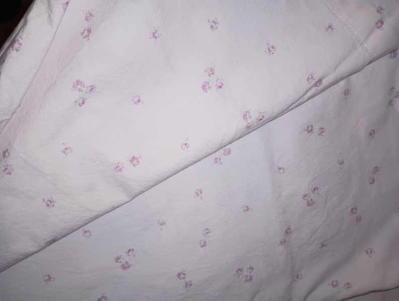 simply shabby chic rachel ashwell made in bahrain twin bed flat sheet fitted standard pillowcase pink purple flowers floral Cotton image 2