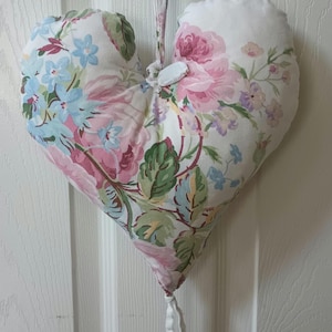 Ralph Lauren stoffen hart wanddecoratie, handgenaaid en gevuld met traagschuim, liefde en romantiek.
