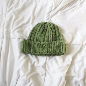 Bonnet côtelé en crochet