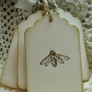 Honey jar Bee Hang Tags, 8 Bee tags for Honey labels, Rustic Wedding tags , business label ,Party Favor Tags