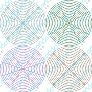 Könnte beinhalten: Vier kreisförmige Designs mit konzentrischen Kreisen in verschiedenen Farben. Die Kreise sind hellblau, grün, lila und braun.