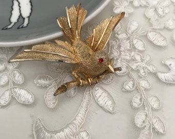 Vintage Gold Tone Bird Brooch, Retro Bird Pin