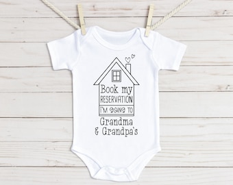 Großeltern-Ankündigungs-Body®: Buchen Sie meinen Aufenthalt Baby-Bodysuit