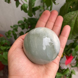 Green Aventurine ball,Natural Green aventurine sphere,Best green sphere,Beautiful green aventurine sphere,Healing crystal sphere,crystal orb