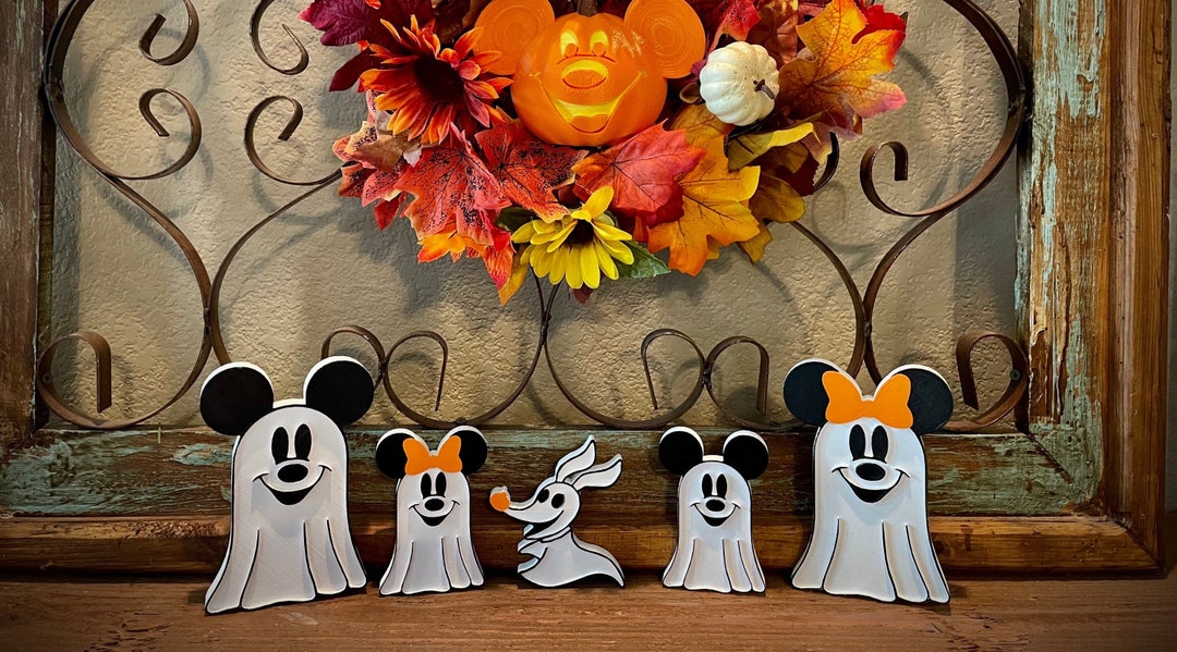 Stoney Disney Inspired Mickey Mouse Ghost or Minnie Mouse Pumpkin Hall –  KLASS